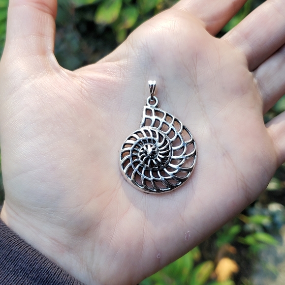 New Silver Ammonite Fossil Pendant - Picture 2 of 7